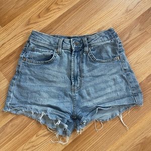 Wild Fable denim shorts! size 2, used.